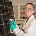 Solar panels should not be cleaned with dishwashing detergent, study shows